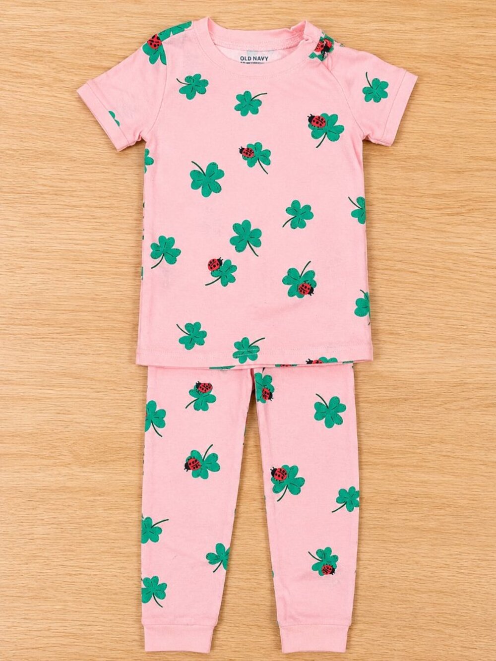Old Navy Girls Pink Clover Ladybug Pajama Set Size 4T